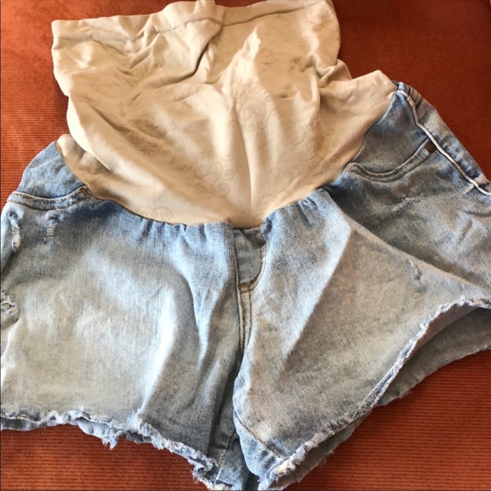 Jessica Simpson shorts